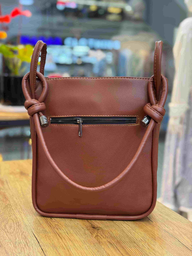 کیف جادار و کاربردی