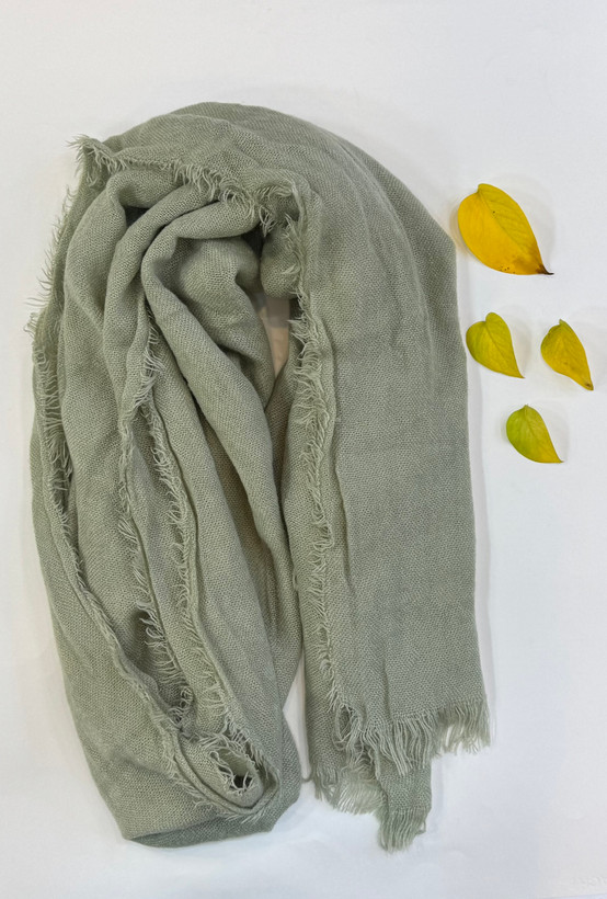 شال سبزصدری پاییزه ریش دار