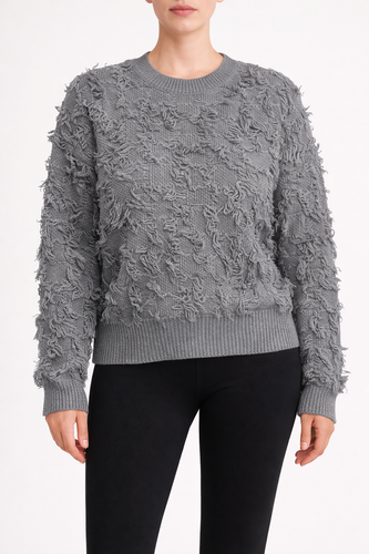 استایل-پاییزی-با-لباس-بافت-ریش-دار