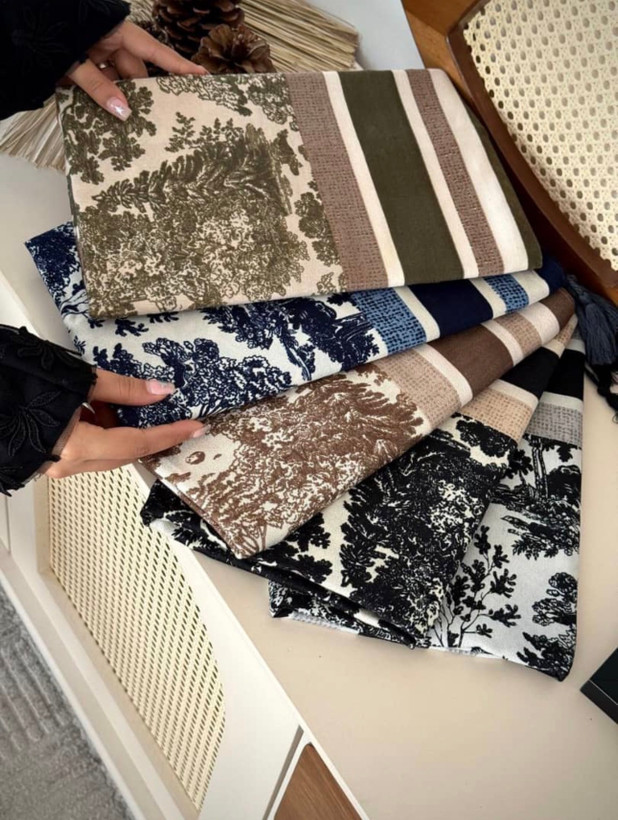 ست روسری طرحدار با مانتو یا کت ساده مجلسی