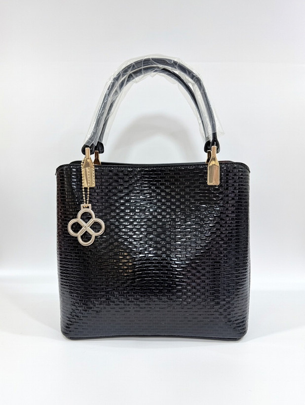 کیف مجلسی ورنی مشکی براق زنانه با قفل طلایی