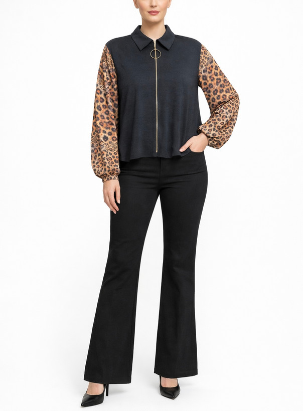 استایل شیک با شومیز زیپ دار زنانه و شلوار جین